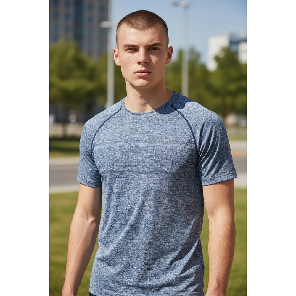 Rhone Reign Mens Short Sleeve Training Shirt Light Blue Heather Raglan Tee M